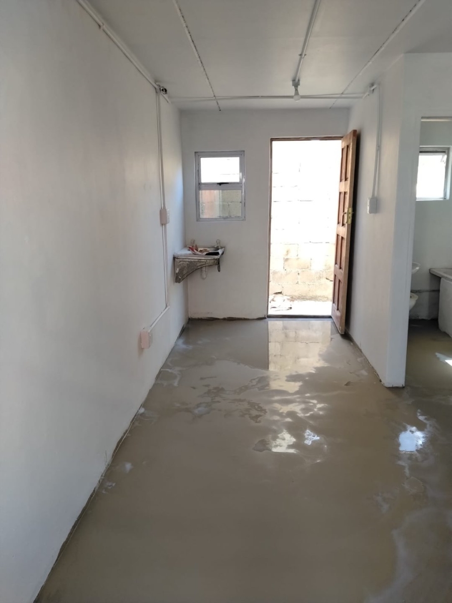 2 Bedroom Property for Sale in Delft Western Cape